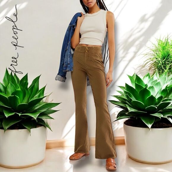 Free People Jayde Seamed Corduroy Flare Pants Jeans in the Size 32 in Fir Green - Picture 10 of 16